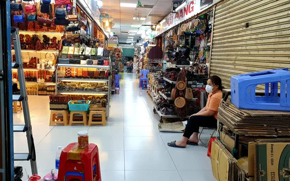 Theo Ủy ban Kinh tế, hộ kinh doanh được coi là một hình thức kinh doanh khác biệt với doanh nghiệp tư nhân, công ty hợp danh, công ty TNHH và công ty cổ phần