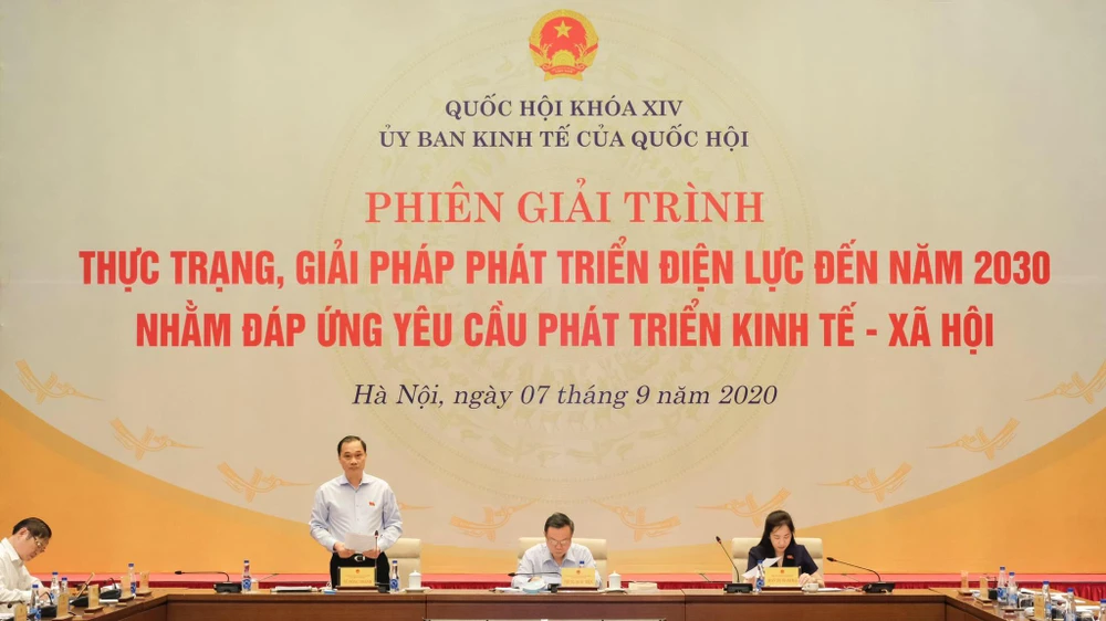 Toàn cảnh phiên giải trình