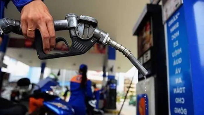 Công tác điều hành giá xăng dầu thời gian qua là một trong những vấn đề được chất vấn