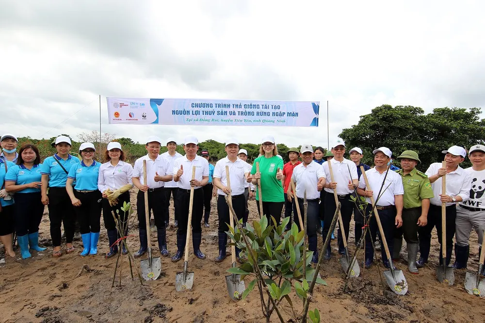 Nhiều hoạt động kỷ niệm ngày Quốc tế Đa dạng sinh học và Ngày Môi trường Thế giới ảnh 2 Nhiều hoạt động kỷ niệm ngày Quốc tế Đa dạng sinh học và Ngày Môi trường Thế giới ảnh 2