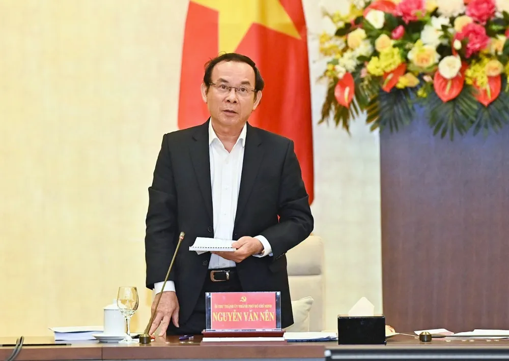 Bí thư Thành ủy TPHCM Nguyễn Văn Nên phát biểu tại buổi làm việc. Ảnh: VIẾT CHUNG