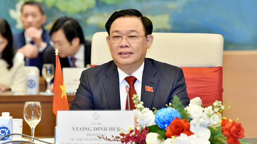 Chủ tịch Quốc hội Vương Đình Huệ phát biểu tại hội đàm Chủ tịch Quốc hội Vương Đình Huệ phát biểu tại hội đàm