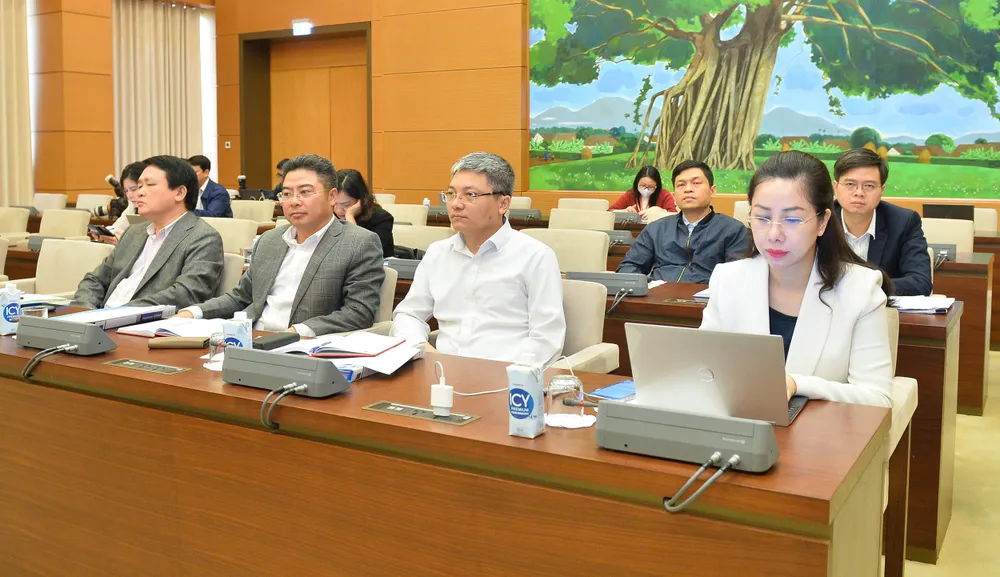 Đại biểu dự họp Đại biểu dự họp