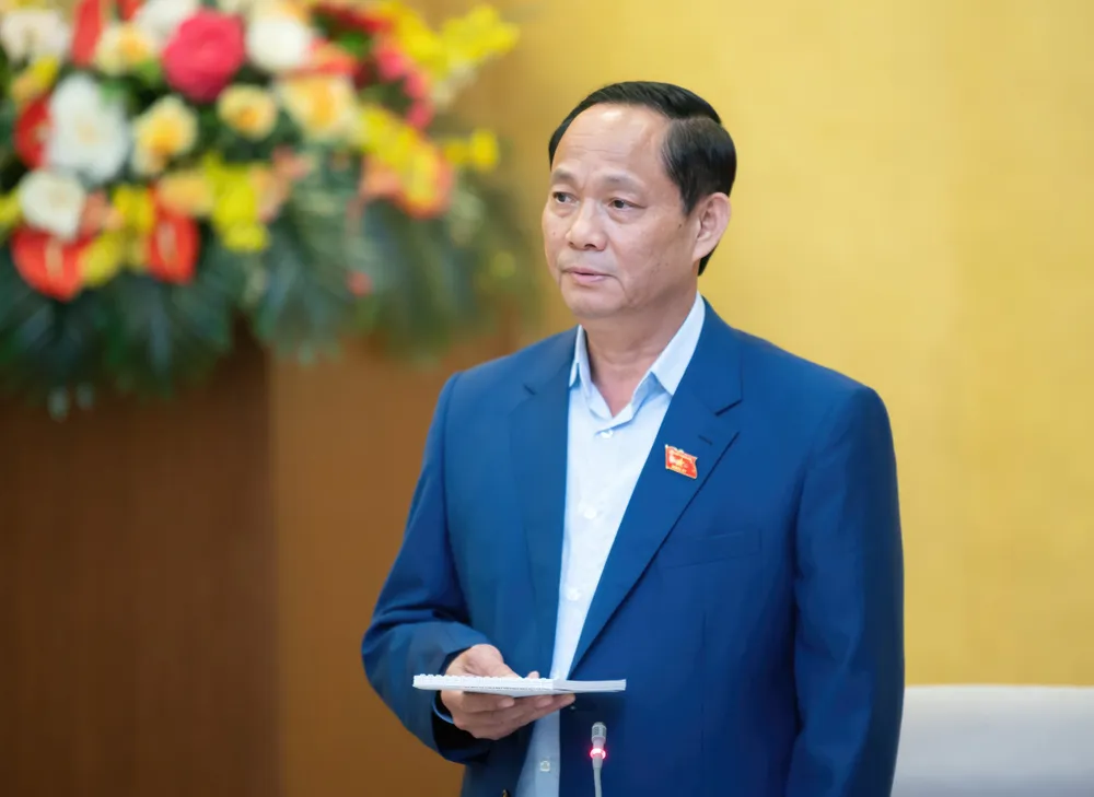 Phó Chủ tịch Quốc hội Trần Quang Phương phát biểu tại phiên họp Phó Chủ tịch Quốc hội Trần Quang Phương phát biểu tại phiên họp