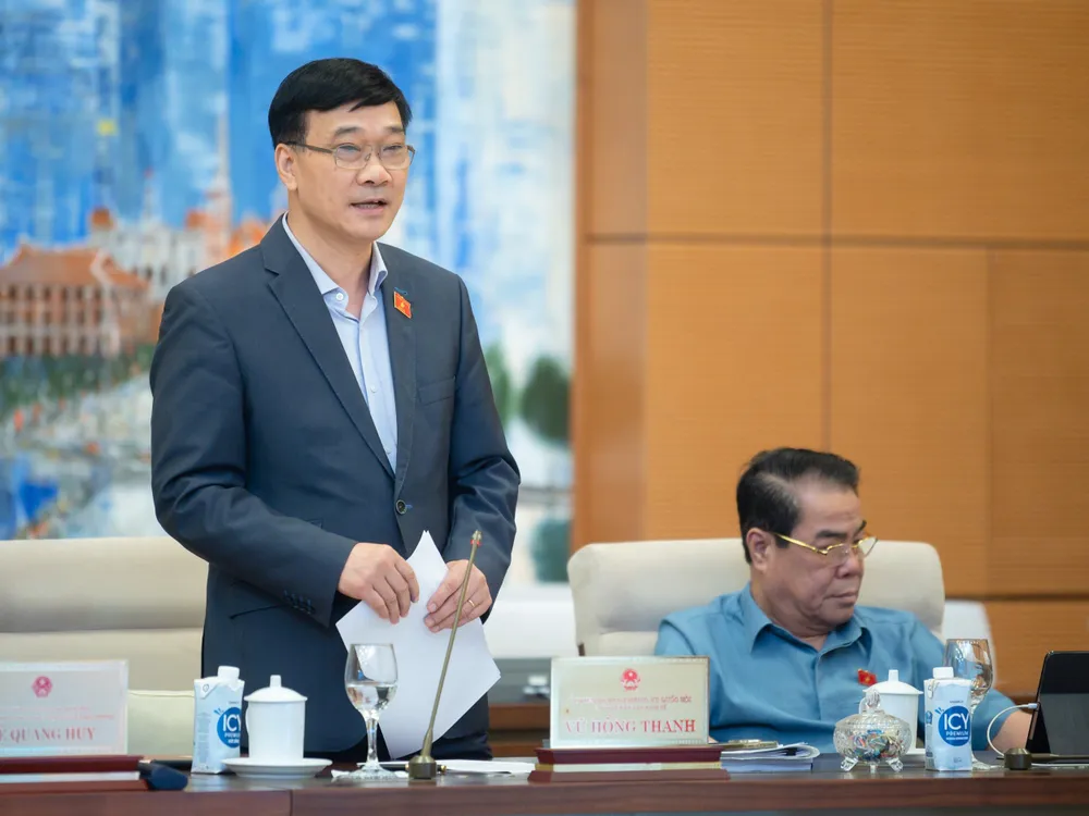 Chủ nhiệm Ủy ban Kinh tế của Quốc hội Vũ Hồng Thanh phát biểu tại phiên họp Chủ nhiệm Ủy ban Kinh tế của Quốc hội Vũ Hồng Thanh phát biểu tại phiên họp