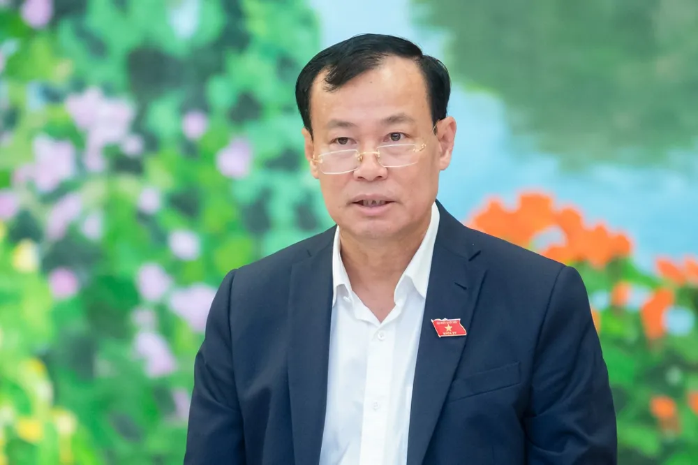 Chủ nhiệm Ủy ban Quốc phòng và An ninh Lê Tấn Tới Chủ nhiệm Ủy ban Quốc phòng và An ninh Lê Tấn Tới