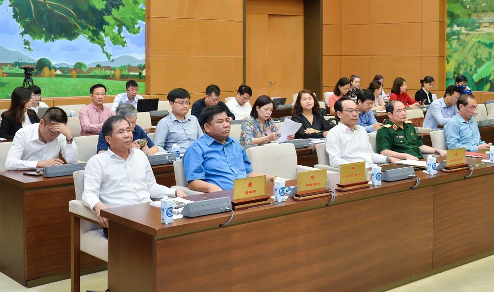 Các ĐB dự họp Các ĐB dự họp