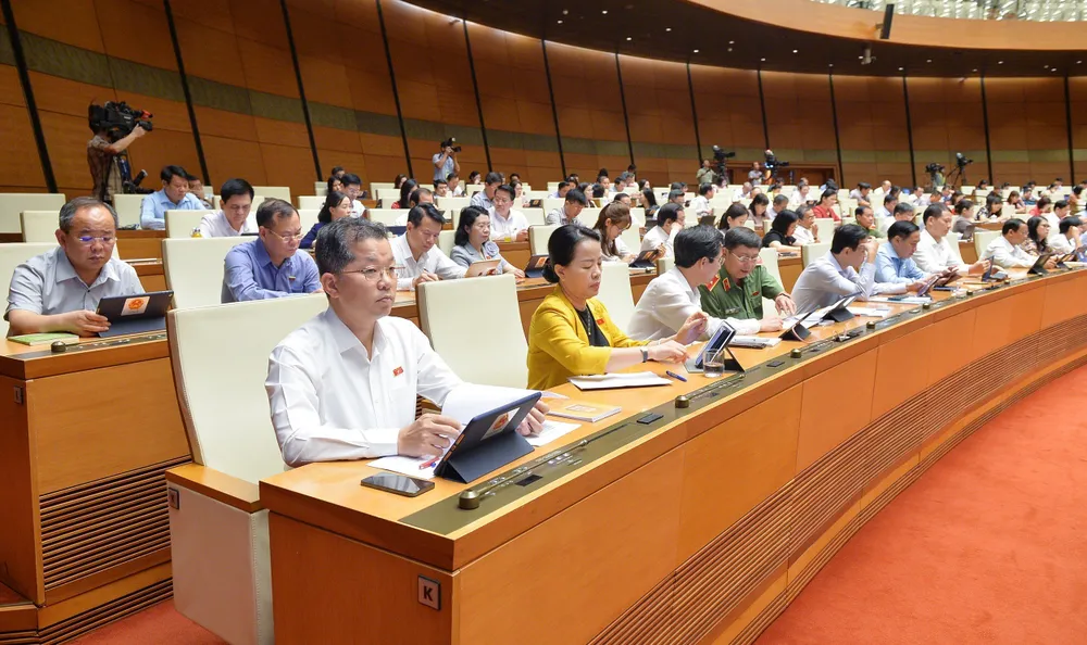 Các ĐB tham dự phiên họp Các ĐB tham dự phiên họp