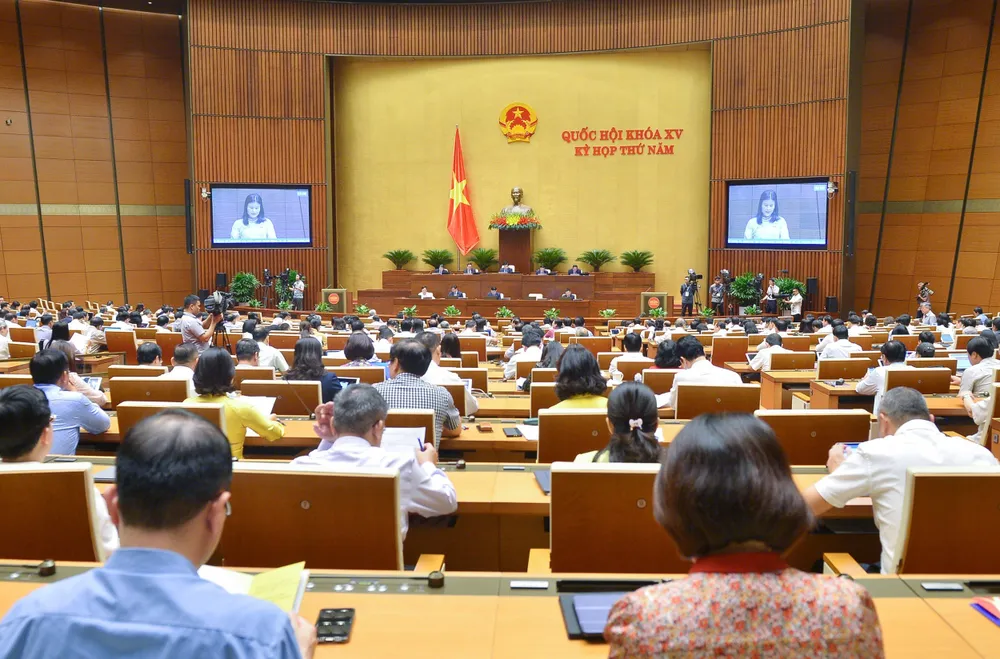 Quang cảnh hội trường Diên Hồng