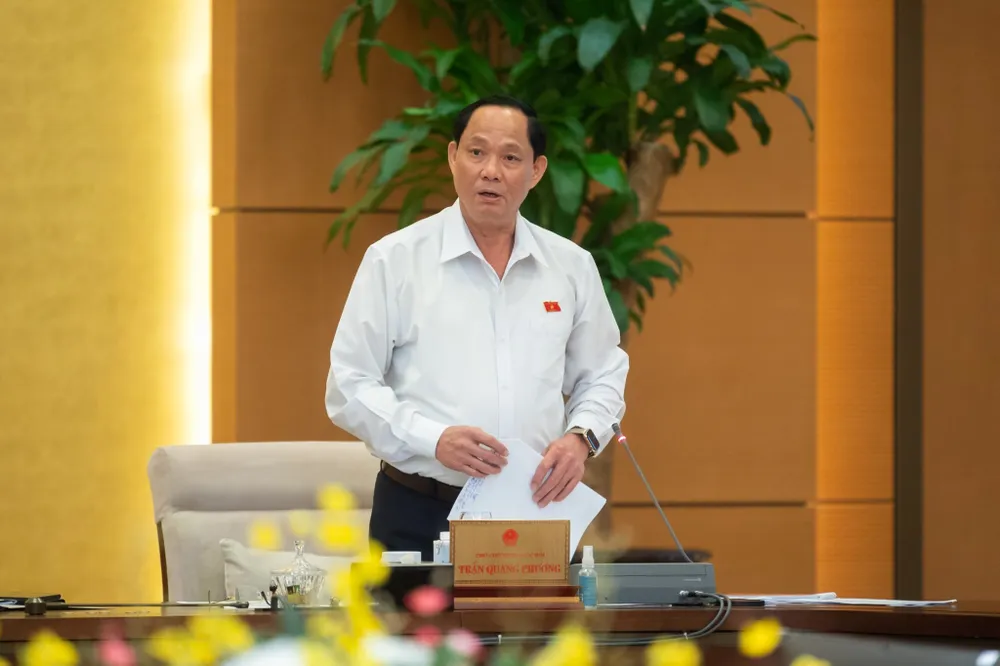 Phó Chủ tịch Quốc hội Trần Quang Phương kết luận phiên họp. Ảnh: VIẾT CHUNG