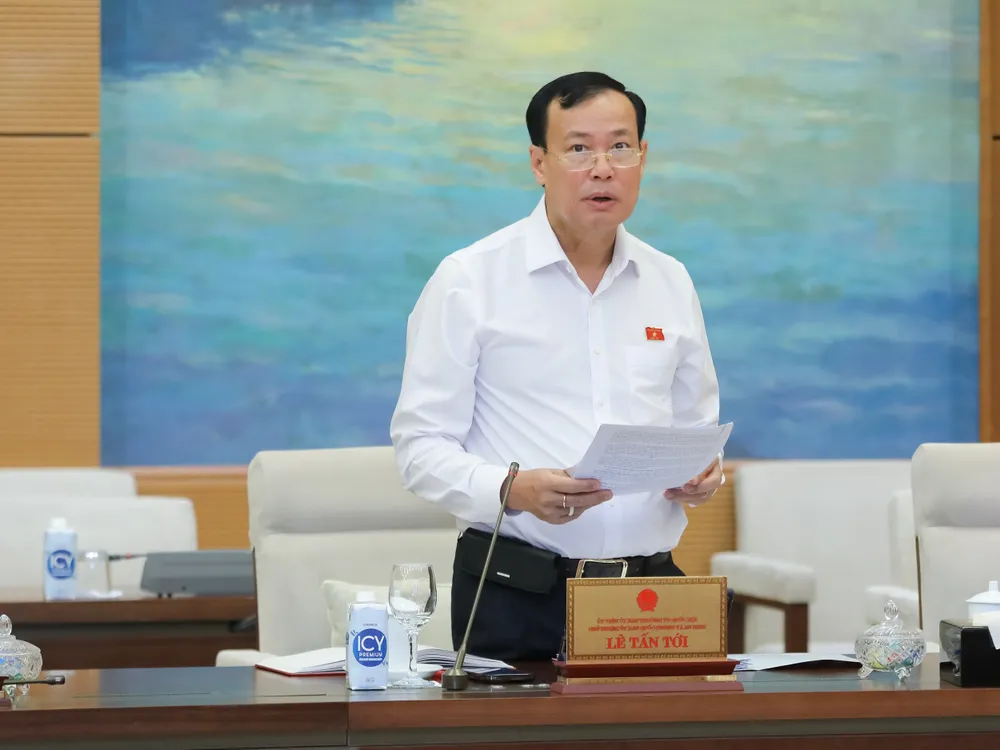 Chủ nhiệm Ủy ban Quốc phòng và An ninh Lê Tấn Tới Chủ nhiệm Ủy ban Quốc phòng và An ninh Lê Tấn Tới