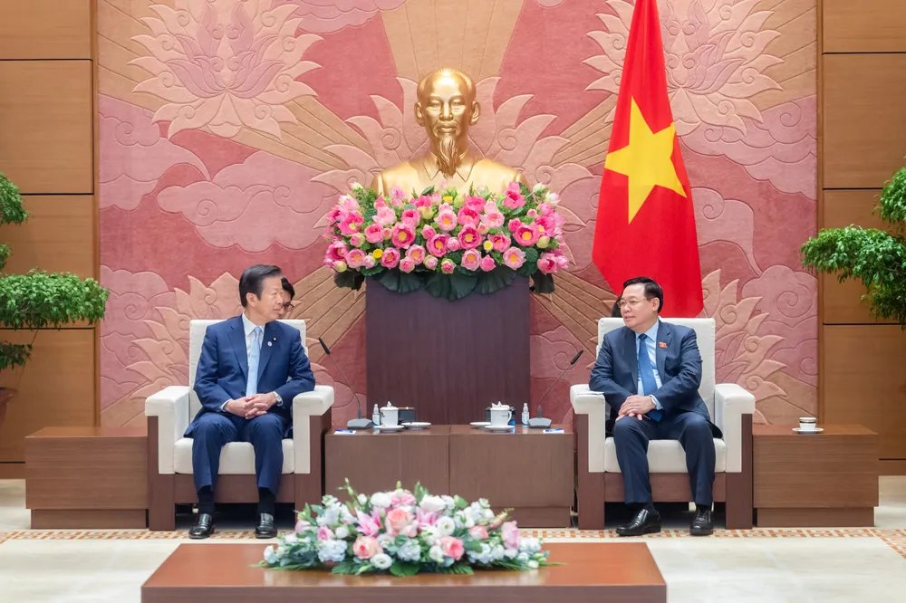 Chủ tịch Đảng Công Minh Nhật Bản Yamaguchi Natsuo mong muốn trong thời gian tới, sẽ có thêm nhiều sinh viên Việt Nam sang học tập, nghiên cứu tại Nhật Bản Chủ tịch Đảng Công Minh Nhật Bản Yamaguchi Natsuo mong muốn trong thời gian tới, sẽ có thêm nhiều sinh viên Việt Nam sang học tập, nghiên cứu tại Nhật Bản