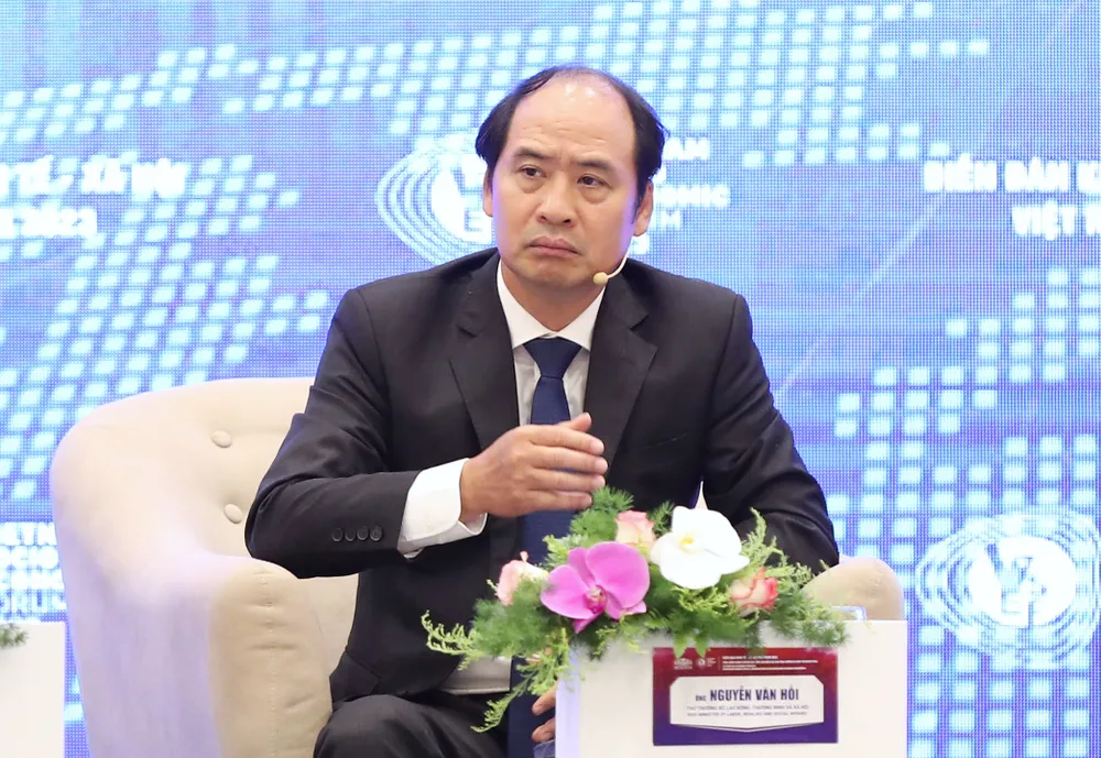 Thứ trưởng Bộ LĐTB-XH Nguyễn Văn Hồi
