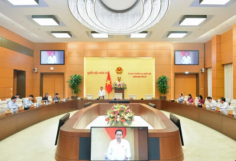 Quang cảnh phiên họp