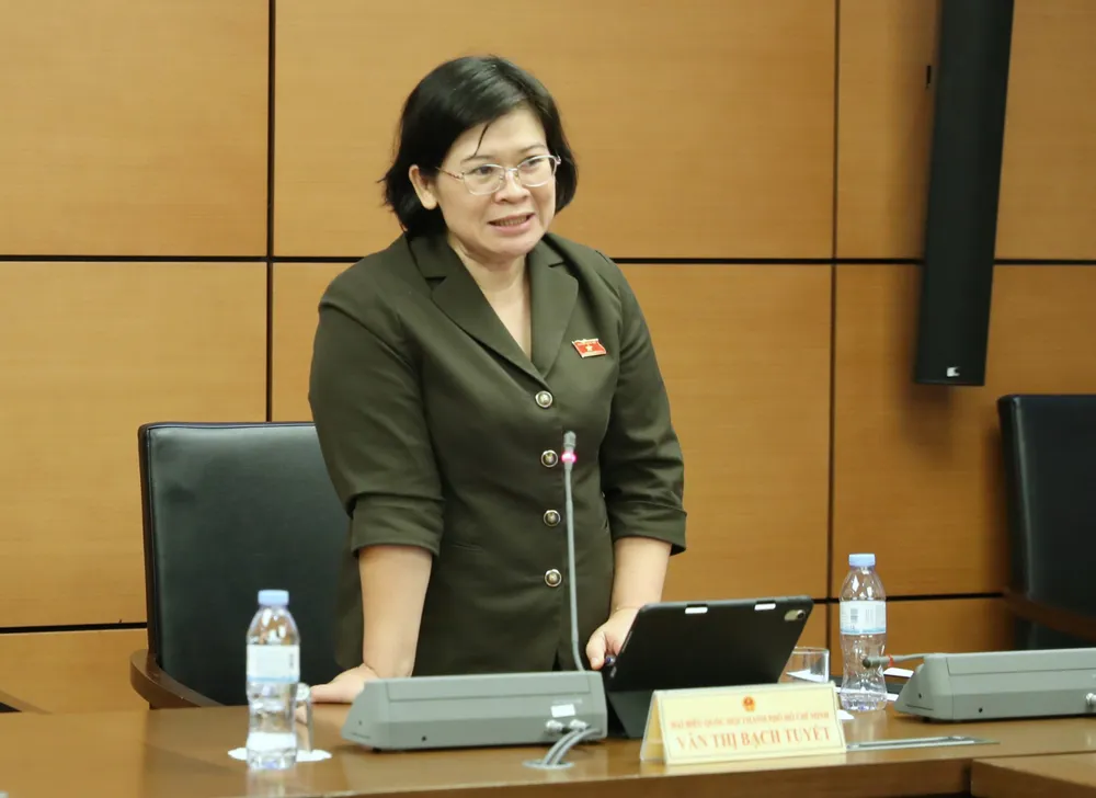 ĐB Văn Thị Bạch Tuyết (TPHCM). Ảnh: QUANG PHÚC ĐB Văn Thị Bạch Tuyết (TPHCM). Ảnh: QUANG PHÚC