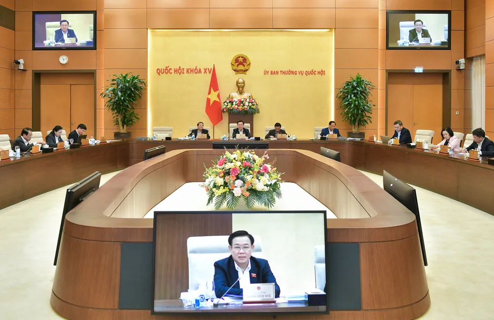 Quang cảnh phiên họp