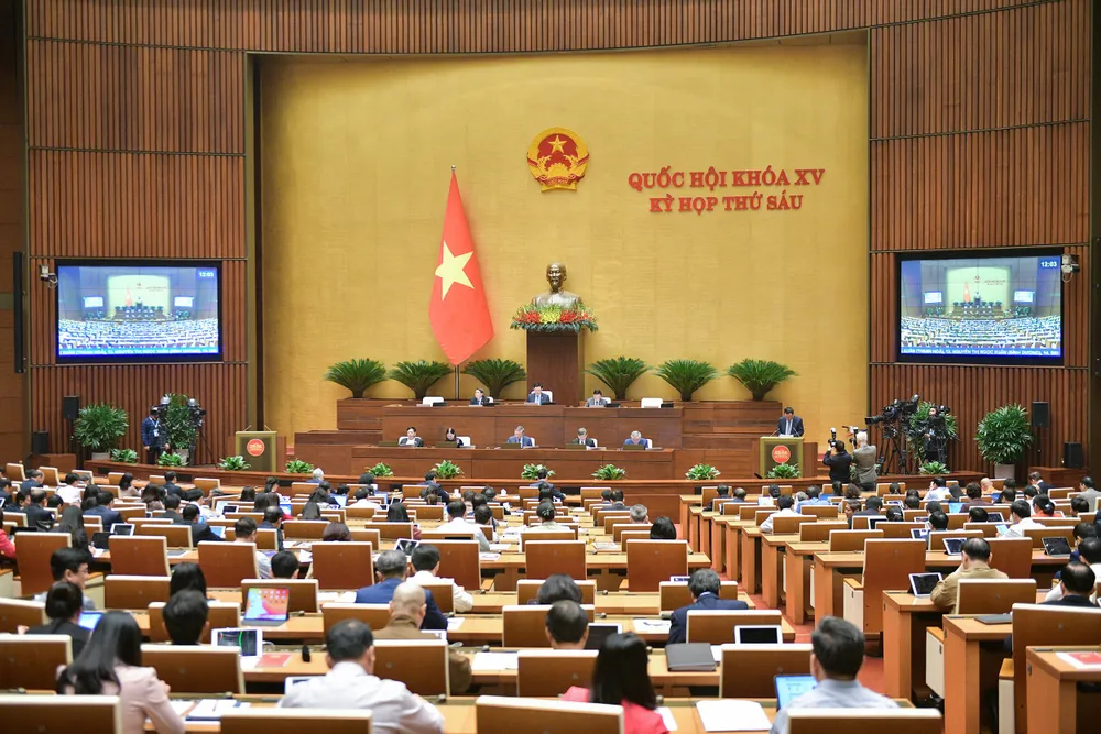 Hội trường Diên Hồng sáng 21-11