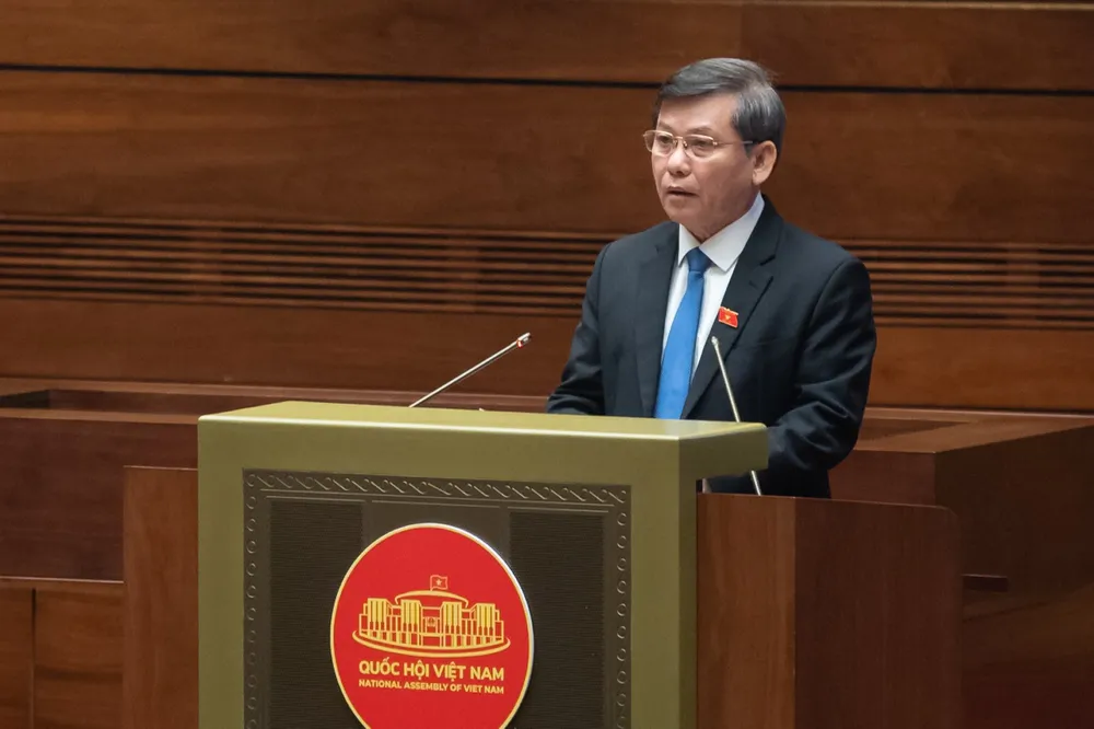 Viện trưởng Viện Kiểm sát Nhân dân Tối cao Lê Minh Trí báo cáo tại phiên họp của Quốc hội sáng 21-11 Viện trưởng Viện Kiểm sát Nhân dân Tối cao Lê Minh Trí báo cáo tại phiên họp của Quốc hội sáng 21-11