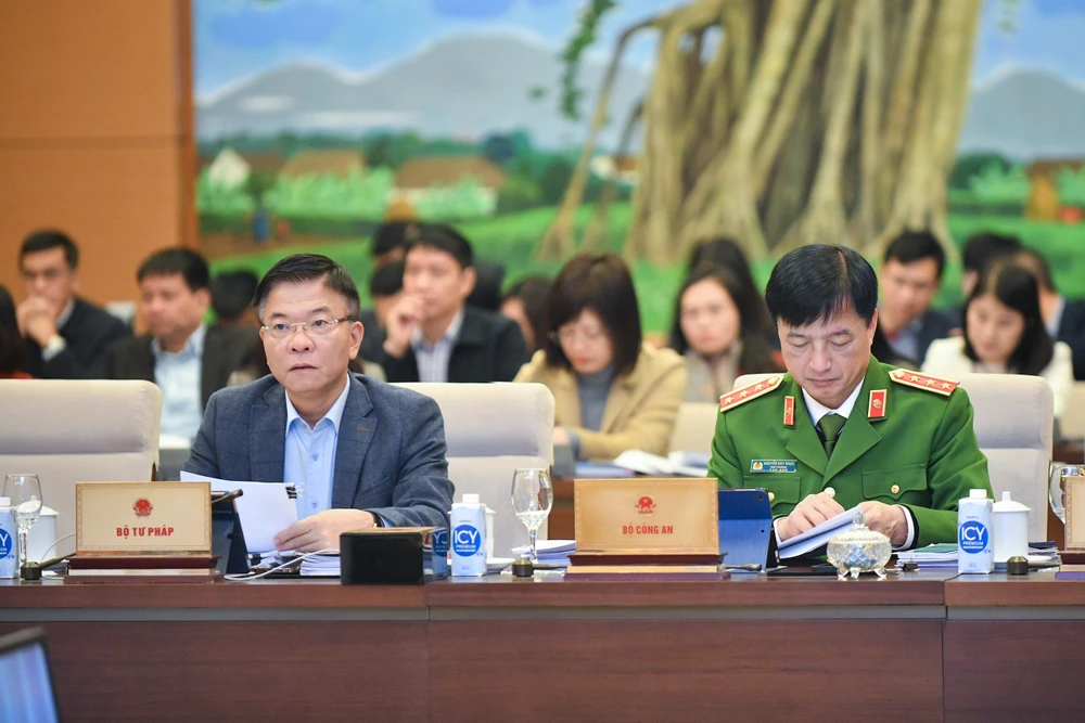 Các đại biểu dự phiên họp long-ngoc-6741.jpeg