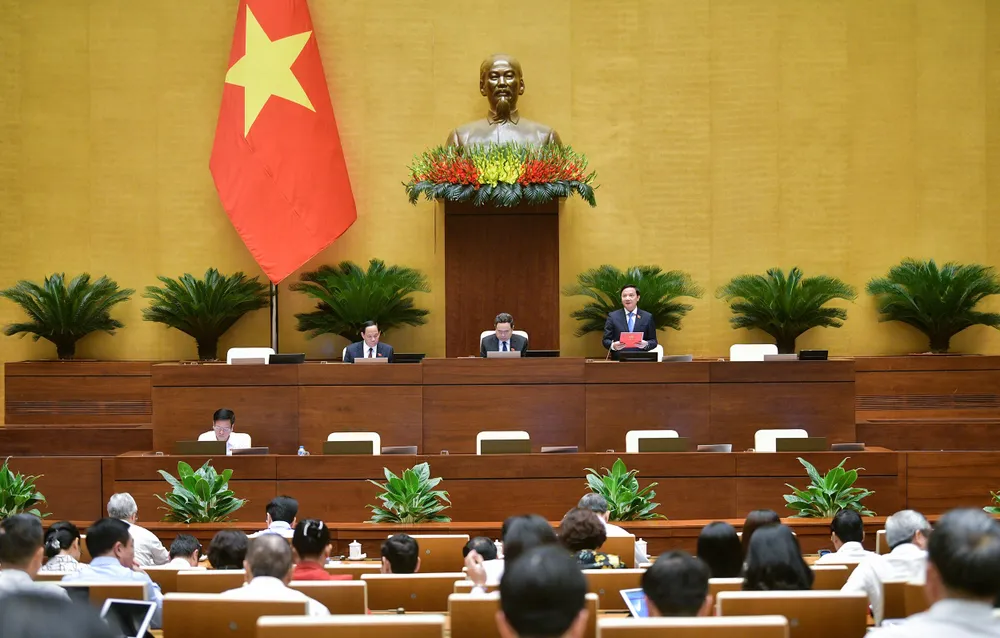 Phó Chủ tịch Quốc hội Nguyễn Khắc Định điều hành phiên họp ĐỊNH 24.jpeg