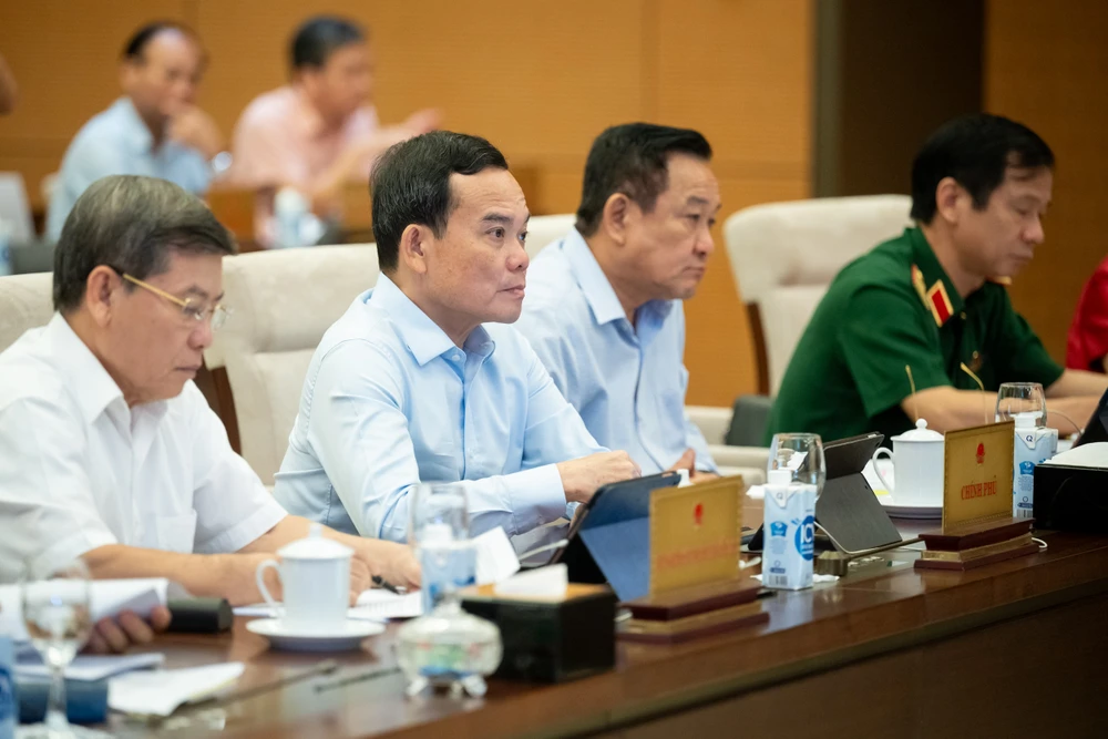 Đại diện lãnh đạo Chính phủ và các cơ quan trung ương dự họp Dự TVQH 10.jpg