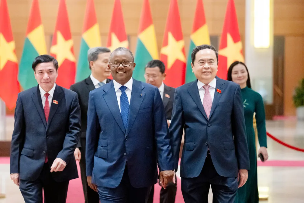 Chủ tịch Quốc hội Trần Thanh Mẫn đón tiếp và hội kiến Tổng thống Cộng hòa Guinea Bissau Umario Sissoco Embaló, tại Nhà Quốc hội