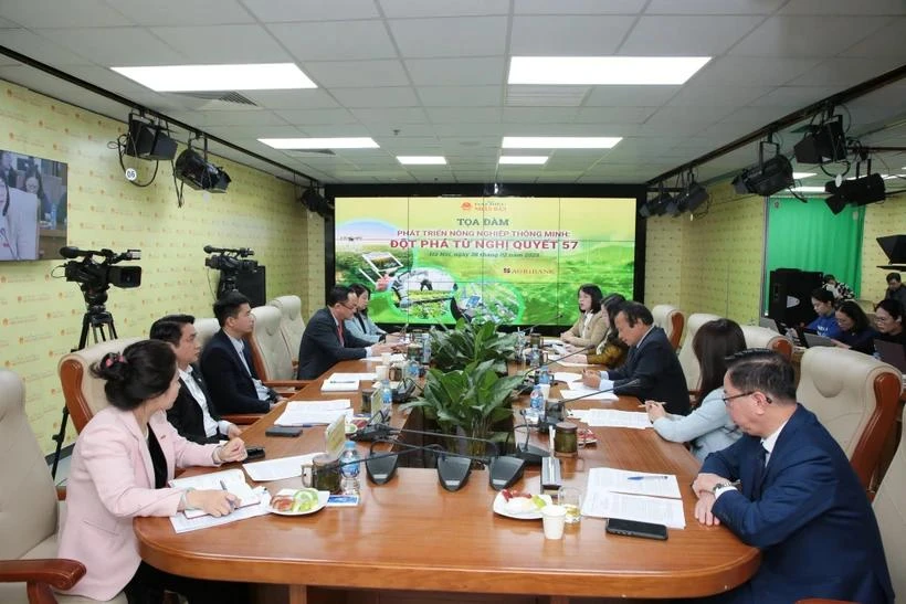 Quang cảnh tọa đàm TĐ 28.jpg