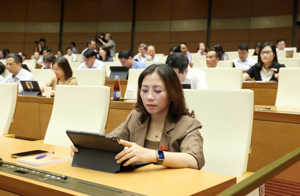 Đại biểu dự phiên họp toàn thể của Quốc hội sáng 7-5. Ảnh: QUANG PHÚC DỰ 2.jpeg