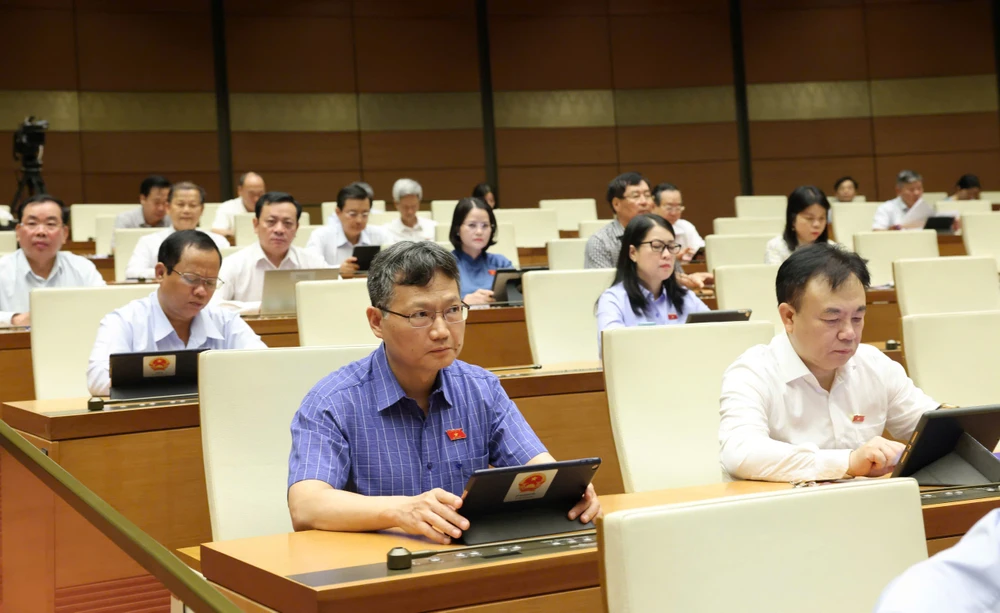 Đại biểu dự họp. Ảnh: QUANG PHÚC hop 7.jpg