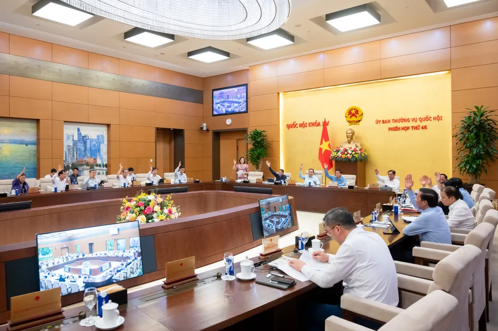 UBTVQH biểu quyết thông qua Pháp lệnh Z61_3899 - Biểu quyết.jpg