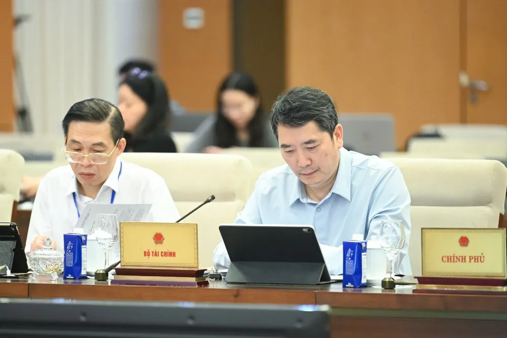 Các đại biểu dự phiên họp TUẤN.jpg