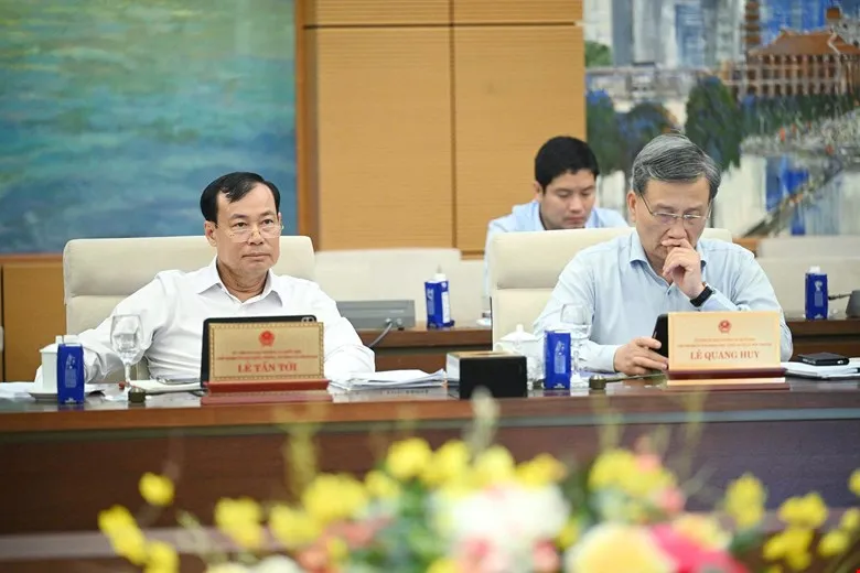 Đại biểu dự họp VL.jpg