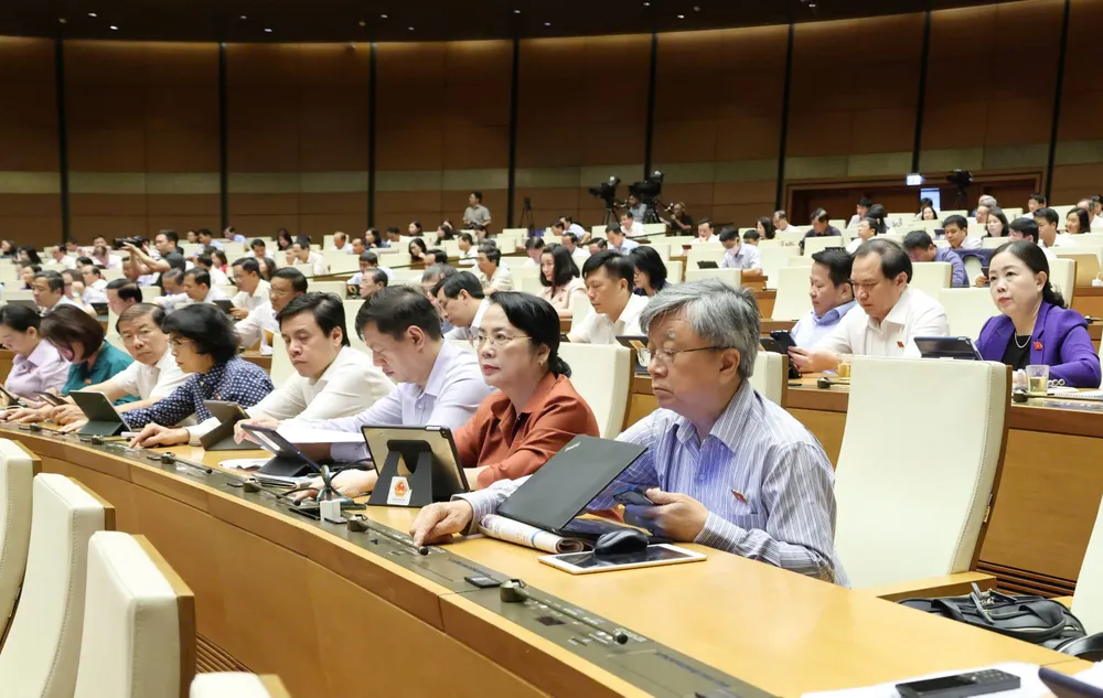 Quốc hội biểu quyết thông qua Luật sửa đổi, bổ sung một số điều của Luật Tiêu chuẩn và quy chuẩn kỹ thuật. Ảnh: QUANG PHÚC THÔNG 14.jpeg