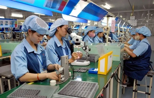 Năng suất lao động của khu vực kinh tế tư nhân, mặc dù được cải thiện, vẫn thấp hơn so với khu vực doanh nghiệp FDI và DNNN dn2.jpg