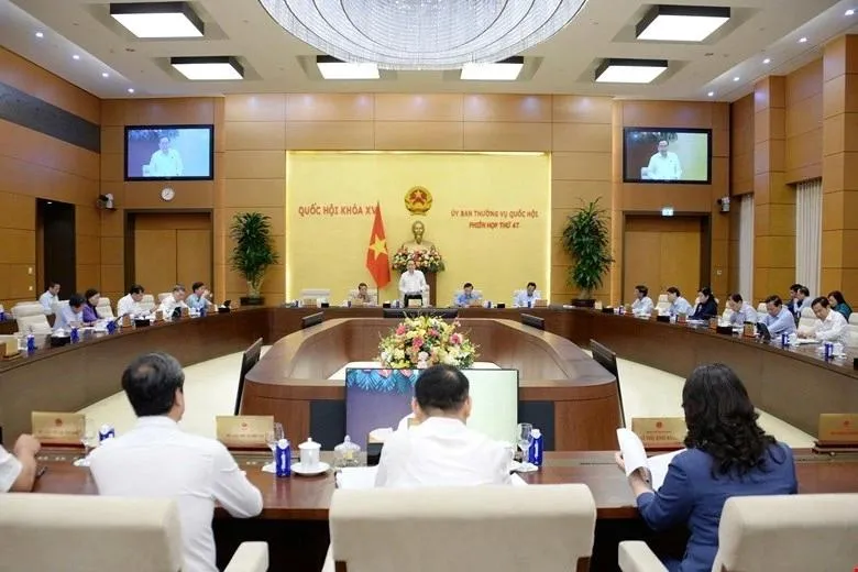 Quang cảnh phiên họp. Ảnh: VIẾT CHUNG UBTVQH 47.jpg