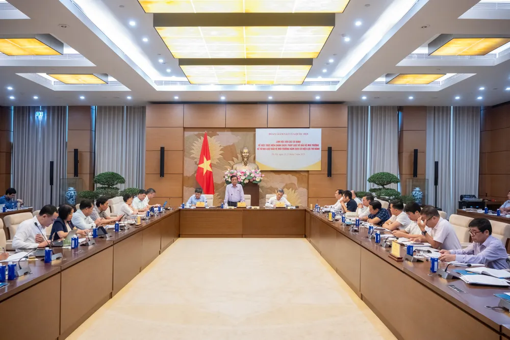 Сцена рабочей сессии LMHOAN chủ trì 21.jpg