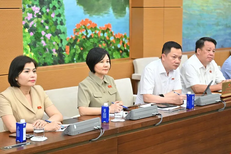 Đại biểu dự họp DỰ â.jpg