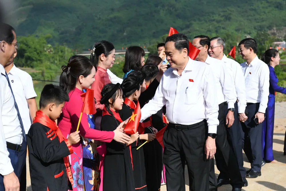 Chủ tịch Quốc hội Trần Thanh Mẫn tới dự Lễ khánh thành công trình Nhà tưởng niệm Chủ tịch Tôn Đức Thắng tại Tuyên Quang. Ảnh: LÂM HIỂN IMG_5148.JPG
