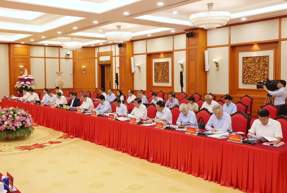 Quang cảnh cuộc làm việc, chiều 21-8. Ảnh: QUANG PHÚC THƯƠNGF VỤ TU Dự 21.jpg