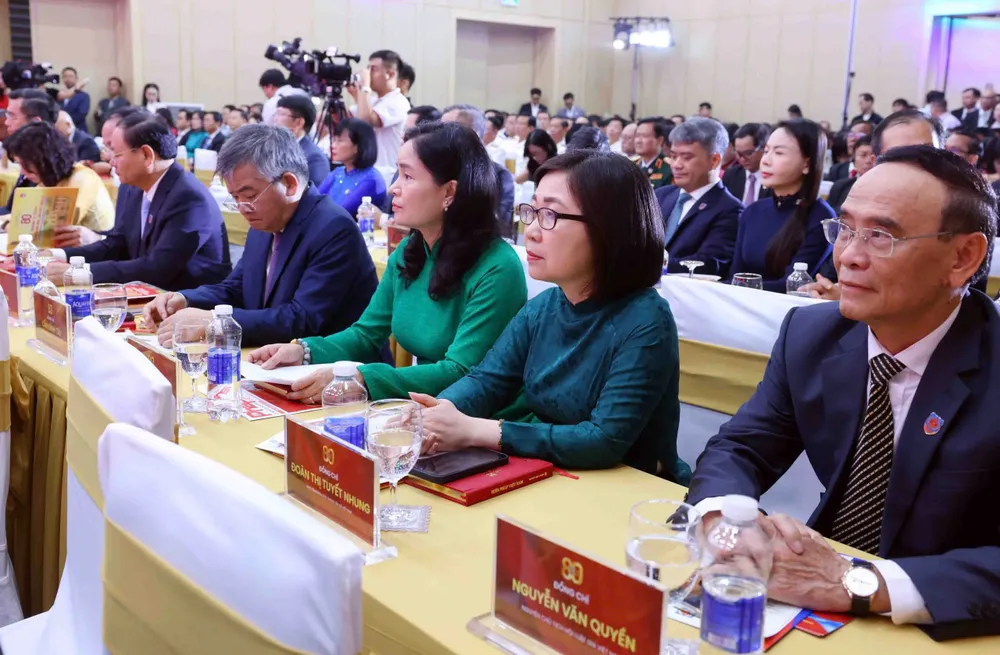 Đại biểu dự lễ kỷ niệm DỰ.jpeg