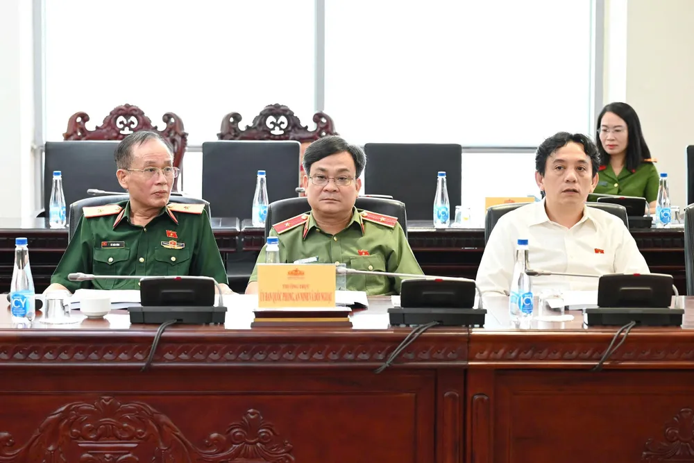 Đại biểu dự họp DỰ 18.jpg
