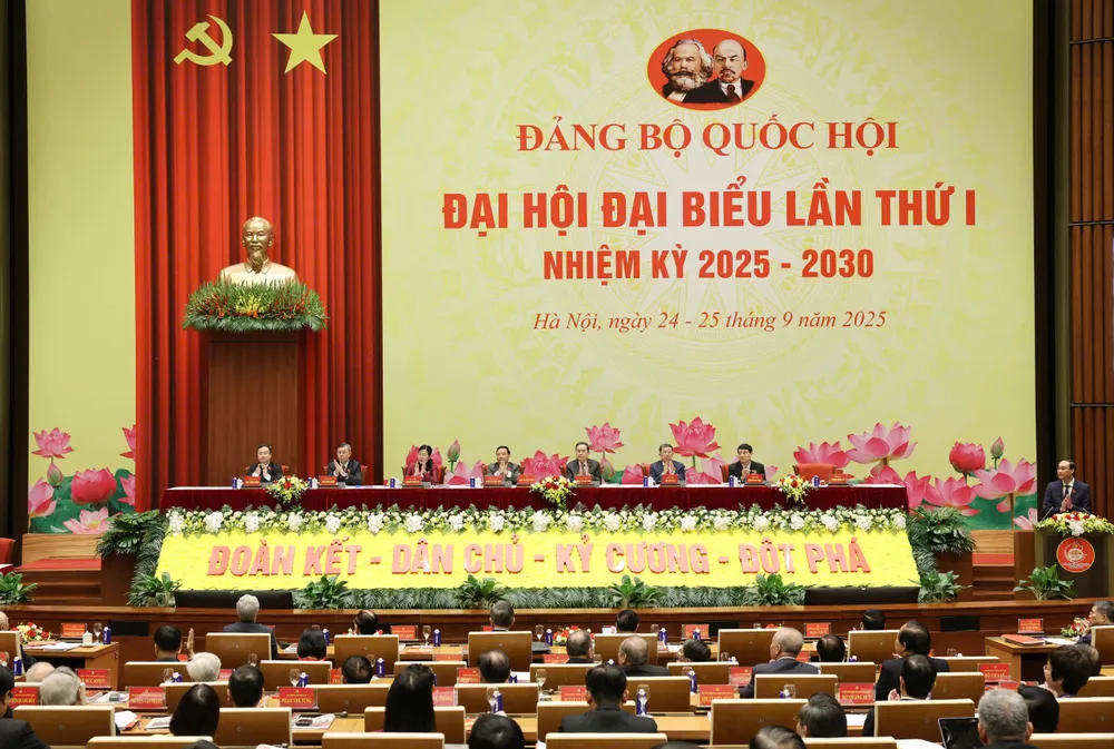 Quang cảnh Đại hội sáng 25-9. Ảnh: QUANG PHÚC ĐOÀN CHỦ TỊCH ĐH.jpeg