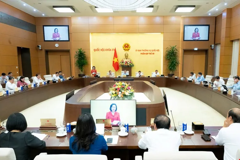 Quang cảnh phiên họp. Ảnh: VIẾT CHUNG QC.jpg