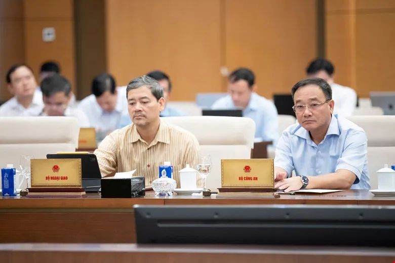 Đại biểu dự họp dự 14.jpg