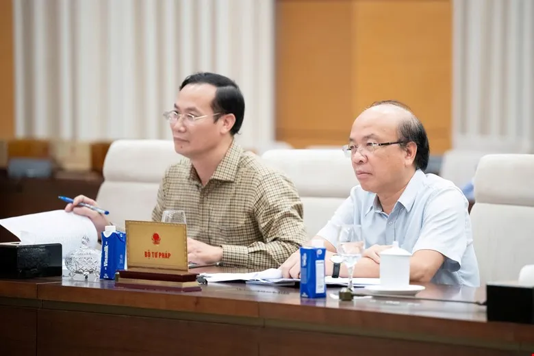 Đại biểu dự họp CP dự 15.jpg