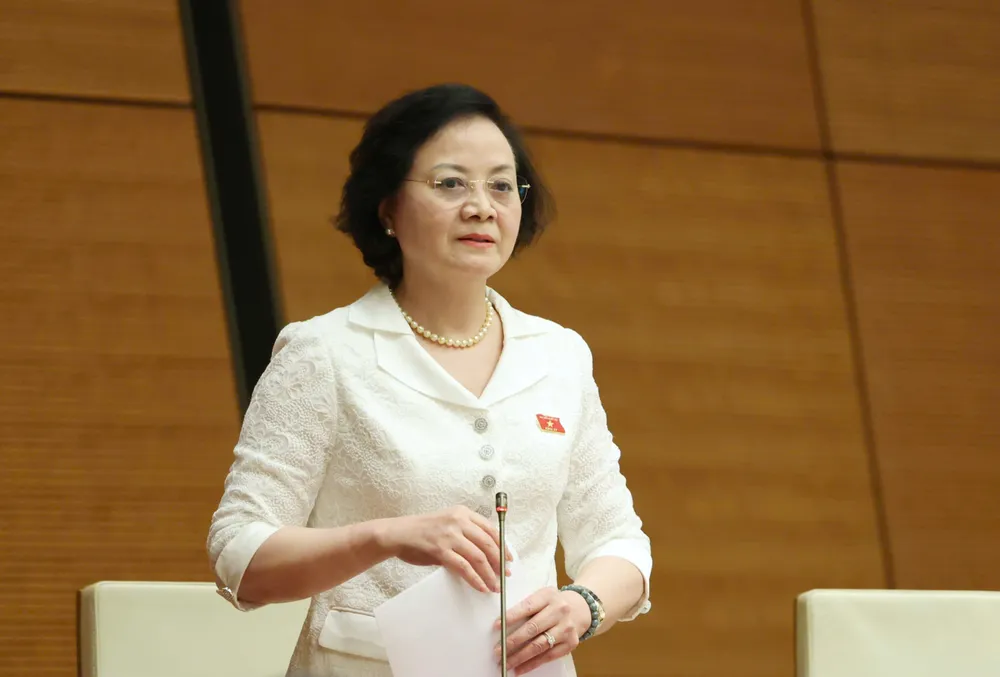 Phó Thủ tướng Phạm Thị Thanh Trà phát biểu giải trình, làm rõ một số vấn đề đại biểu Quốc hội nêu, chiều 29-10. Ảnh: QUANG PHÚC TRÀ 1.jpeg