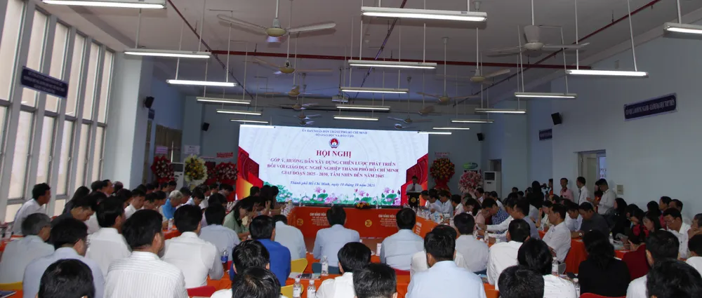 Hội nghị góp ý, hướng dẫn xây dựng chiến lược phát triển giáo dục nghề nghiệp TPHCM _MG_6091.JPG
