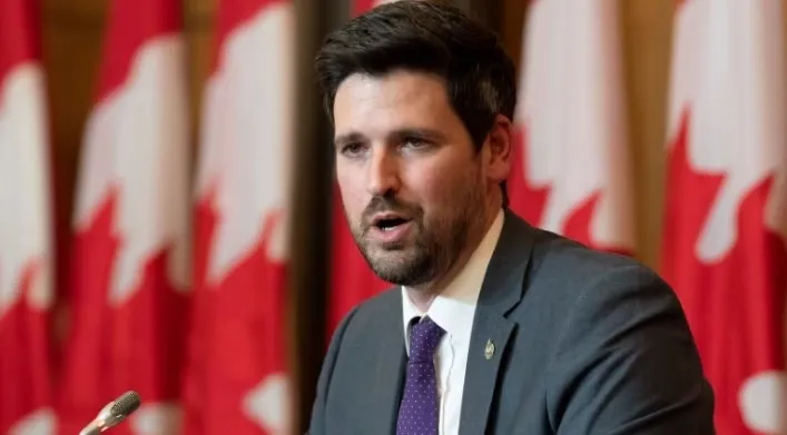 Bộ trưởng Di trú, tị nạn và quốc tịch Canada Sean Fraser Ảnh:The Canadian Press