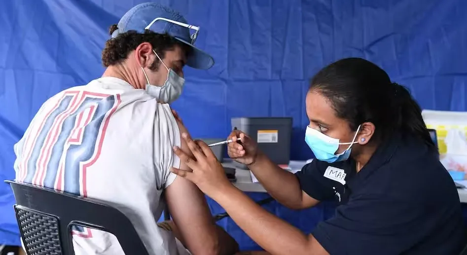 Một điểm tiêm vaccine Covid-19 tại Australia. Ảnh: AAP