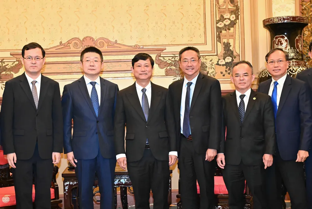 Các đại biểu dự buổi tiếp. Ảnh: VIỆT DŨNG 1000005354.jpg